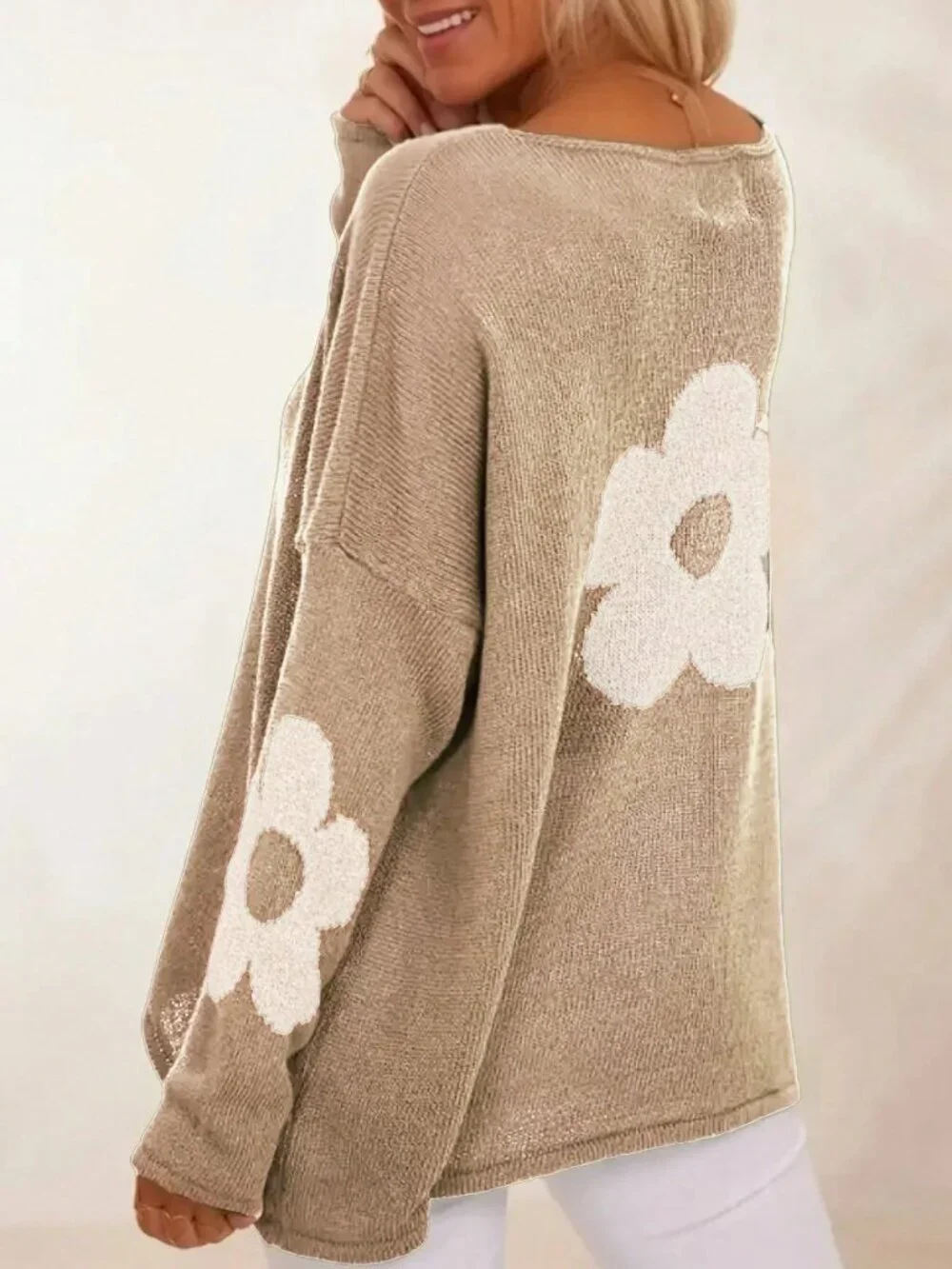 Khaki Casual Women's Regular Fit Round Neck Long Sleeve Knit Pullover Top_3